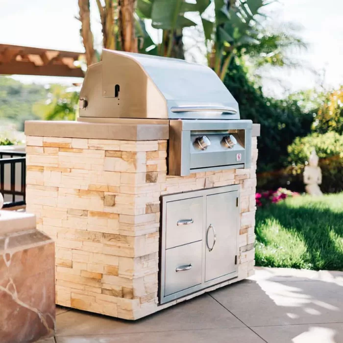 Summerset Builder 30" 2- burner- Model# SBG30-LP - Image 2