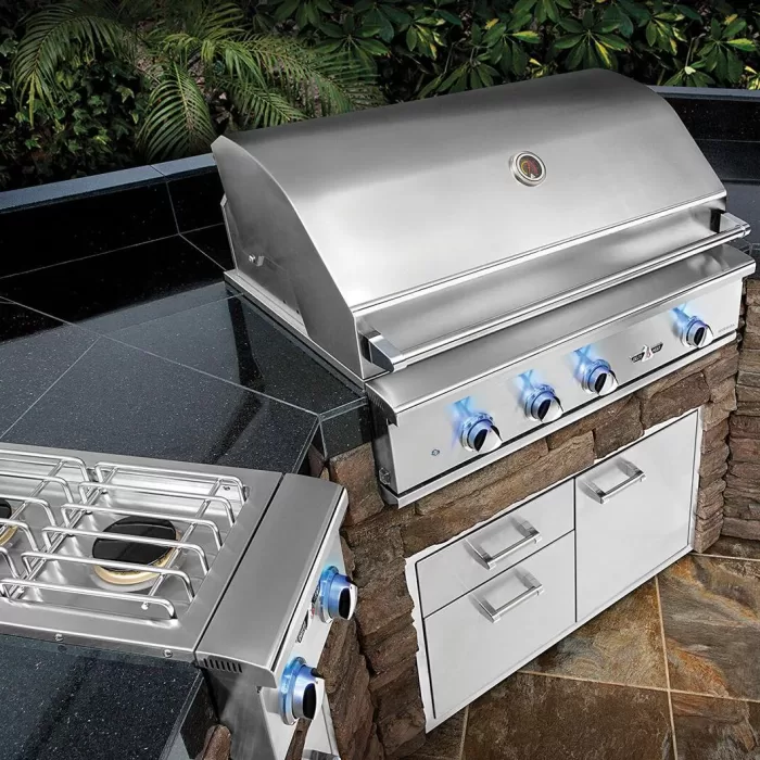 Delta Heat 32" 3-Burner Grill- Model# DHBQ32R-DL - Image 2