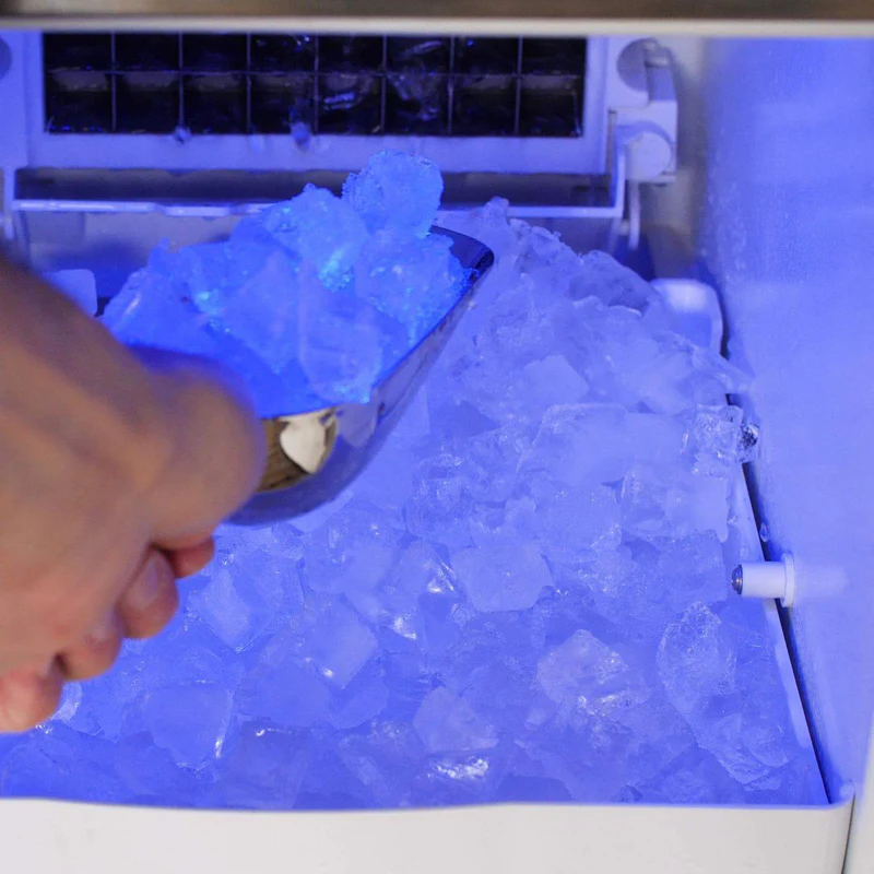Blaze 50 Lb. 15-Inch Outdoor Rated Ice Maker w/ Gravity Drain - BLZ-ICEMKR-50GR - Image 2